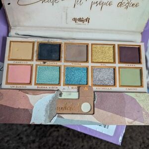 Eyeshadow Palette with Vibrant Colors
